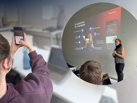 Dr. Inga Ellen Kastens, CCO Narravero, an der FH Münster über Digitaler Produktpass als Touchpoint.